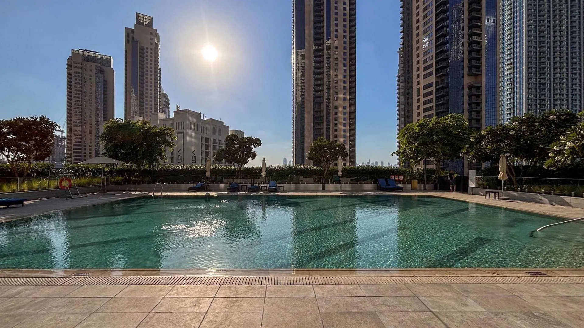 Frank Porter - Creek Horizon T2 Dubai Apartment