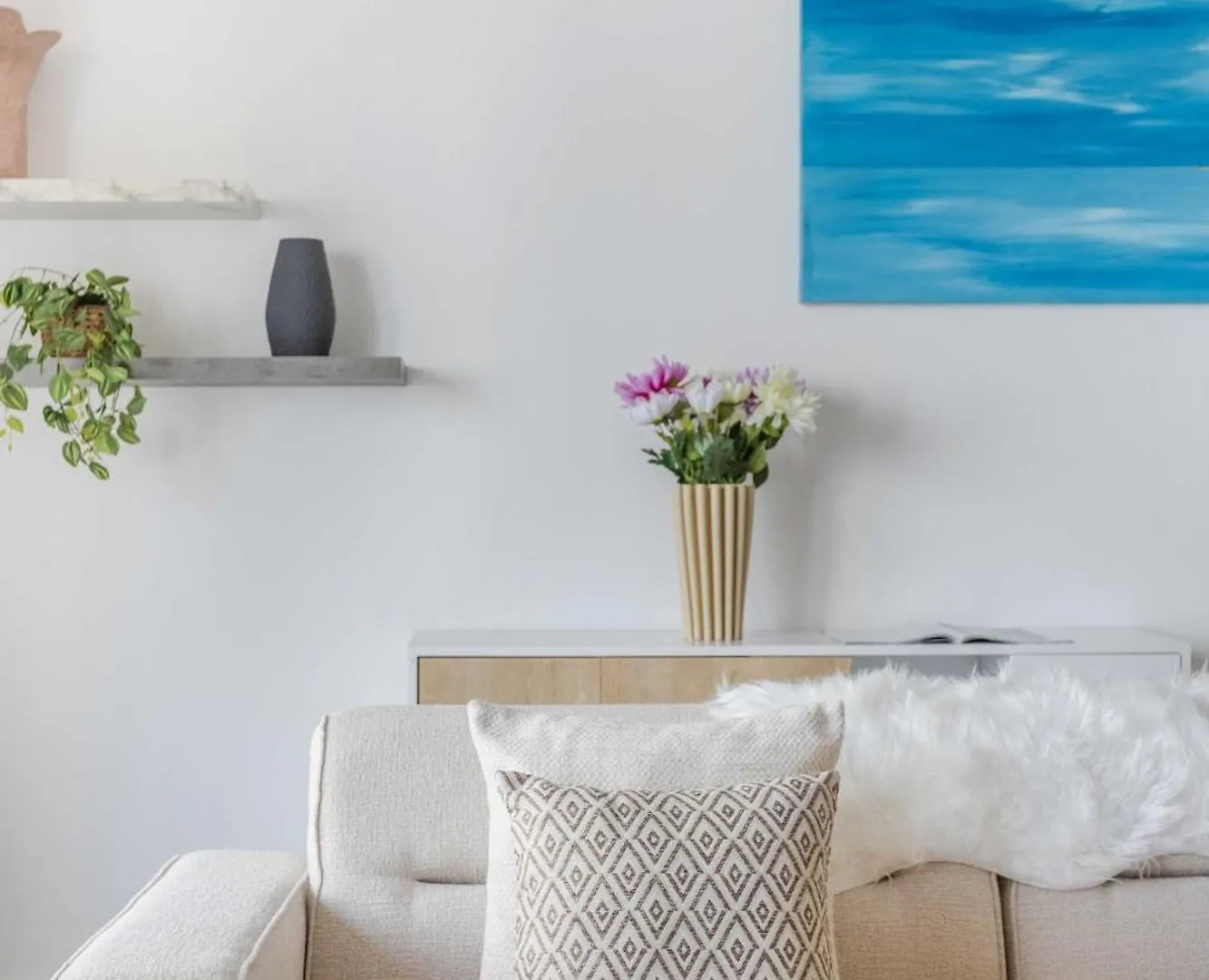 Frank Porter - Creek Horizon T2 Dubai Apartment